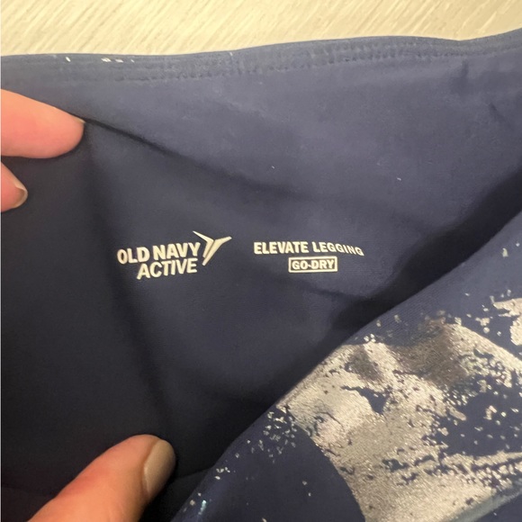 Old Navy High-Waisted Elevate Powersoft 7/8-Length Side-Pocket Leggings size M - Picture 2 of 6